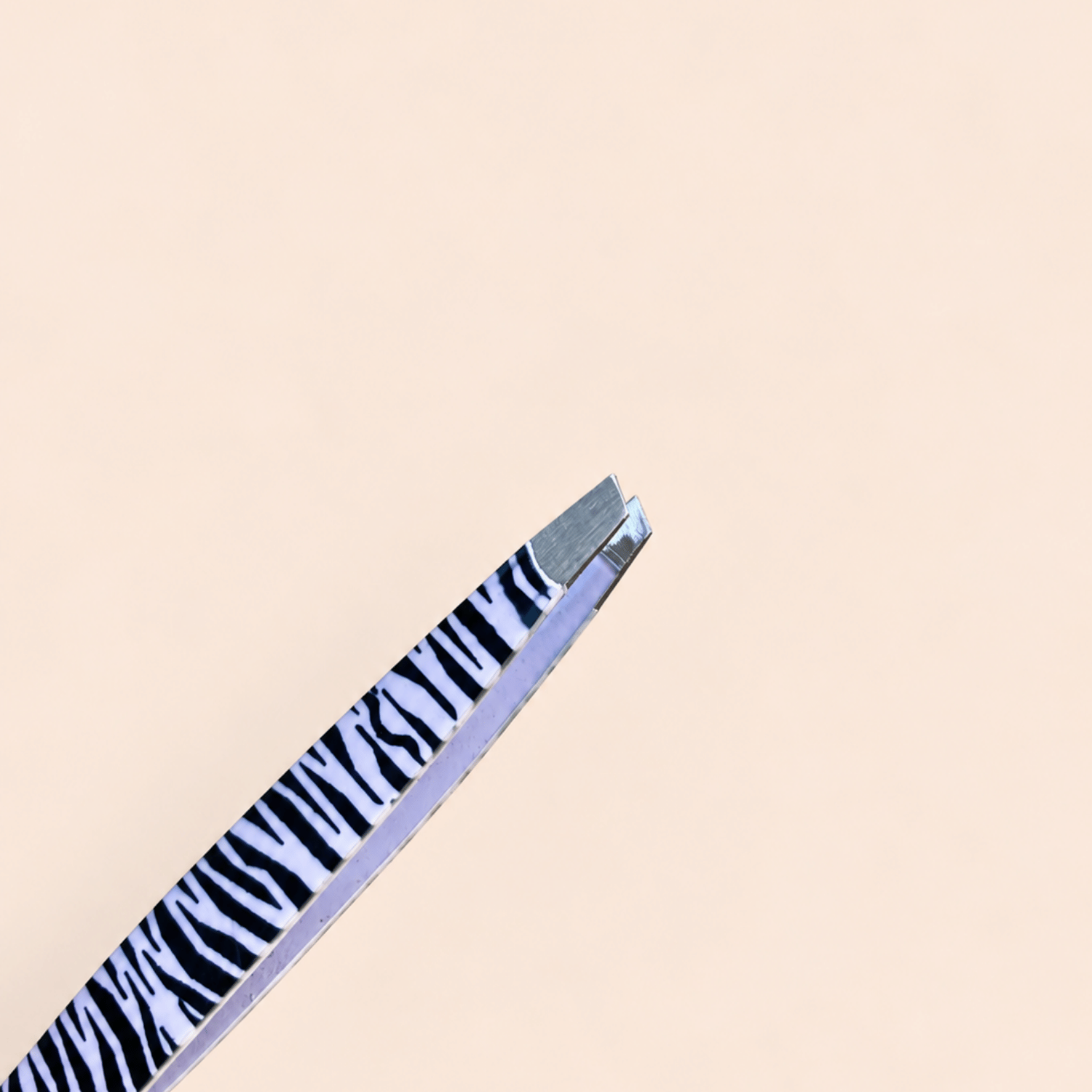 Τσιμπιδάκι Φρυδιών | Tiger Print - Image 2